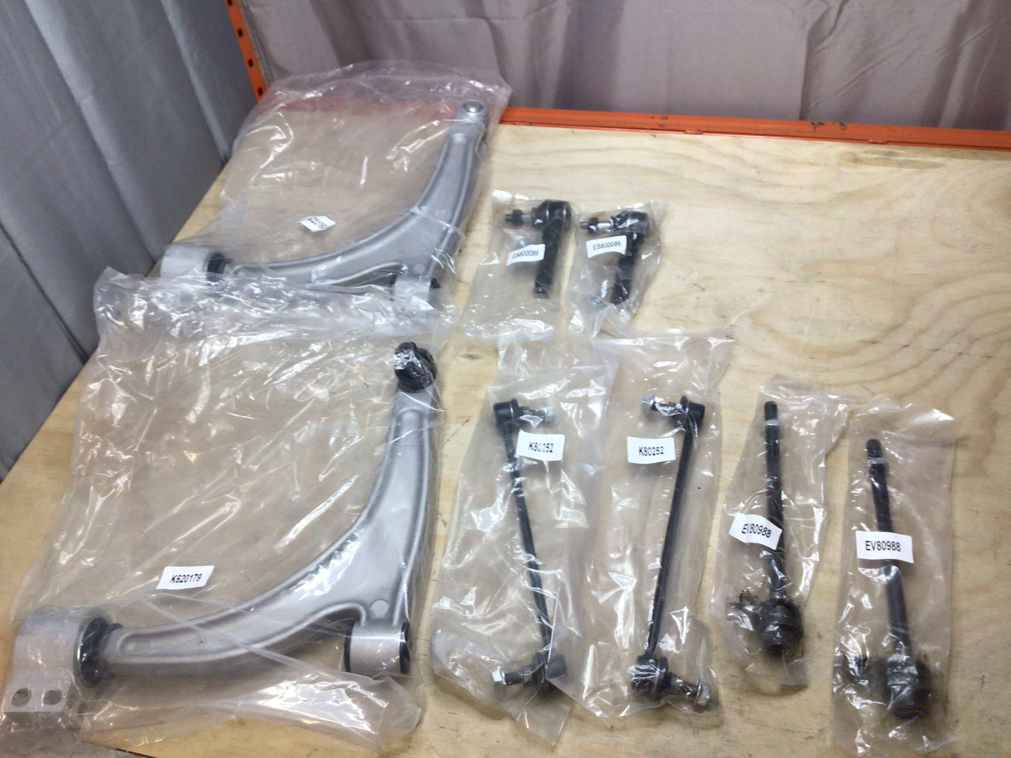 Front Lower Control Arm Kit 2005-2010 G6, 2005-2012 Chevy Malibu (8150345253102)